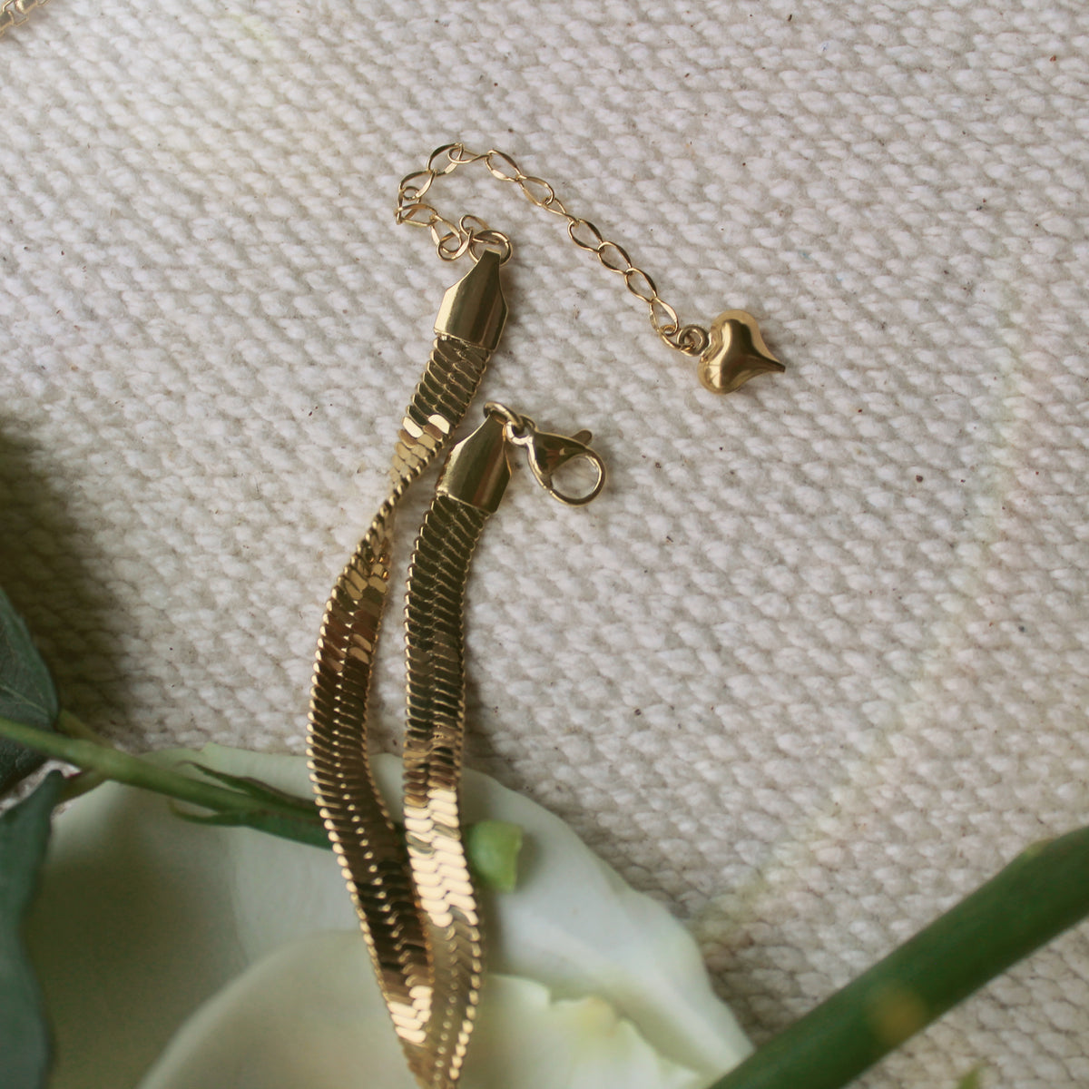 Gold Herringbone Chain Necklace – KAMA Yogic Shop