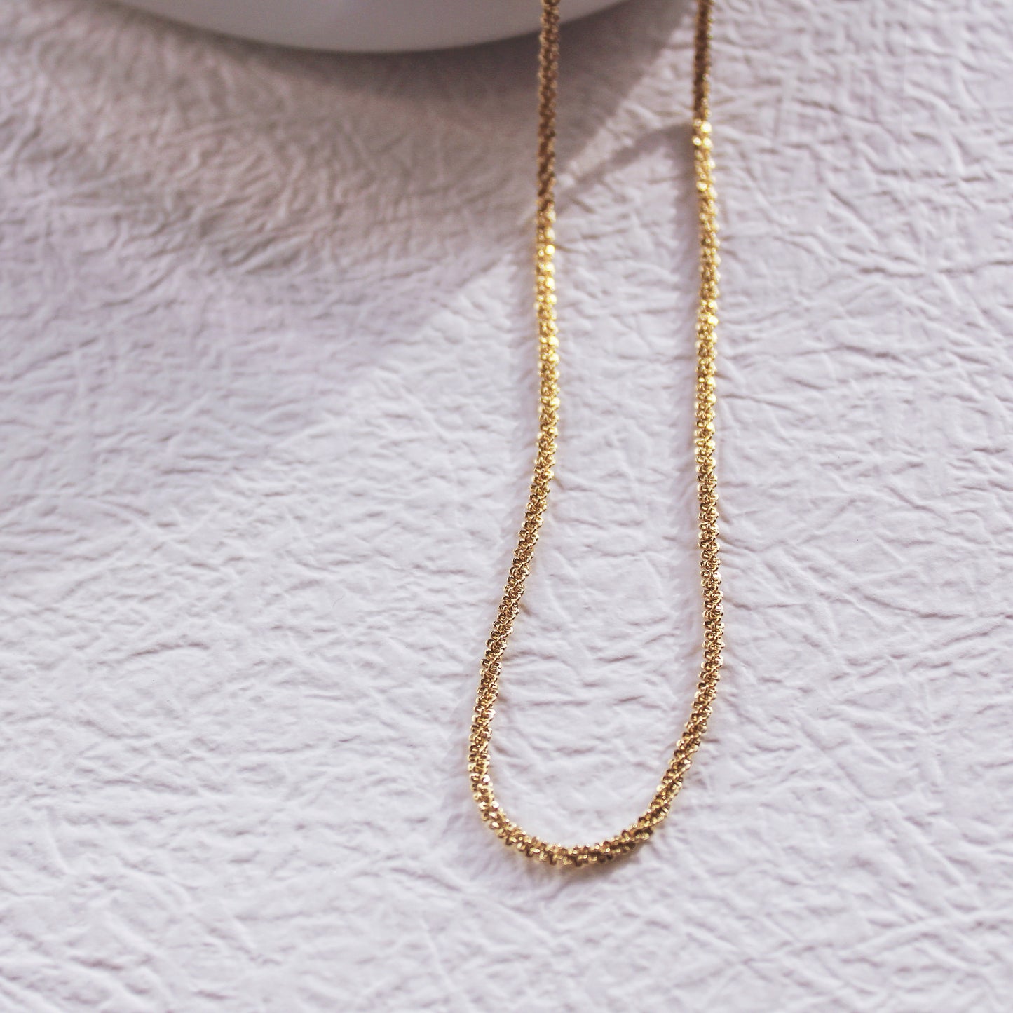 Sleek Spiral Golden Chain