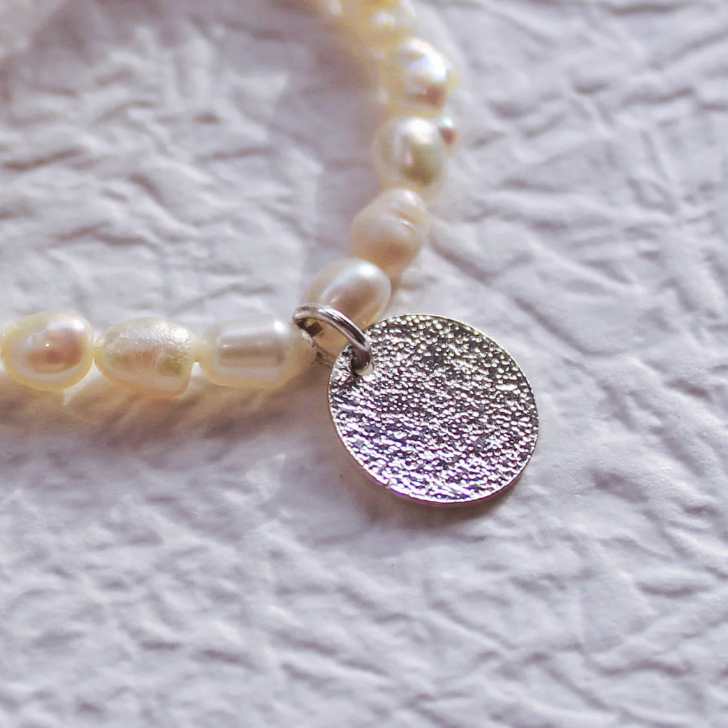 GLOW ERA • Pure Pearl Essence Necklace